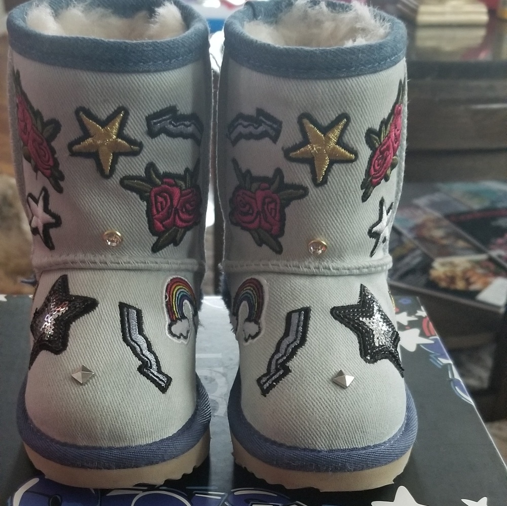 Patch Uggs (PRICE FIRM)